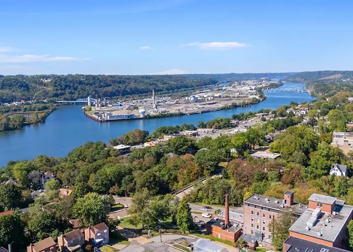 Holiday home Modern 30 Day Near Downtown Hospitals Pittsburgh
